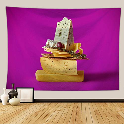 Tenture murale decoration mode violette pour masquer un mur vide
