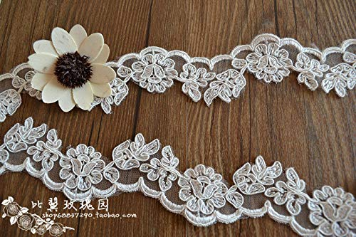 bridallaceuk TR02 Bordure de Dentelle festonnée Ivoire à Sequins, Ivoire, 5 Yards