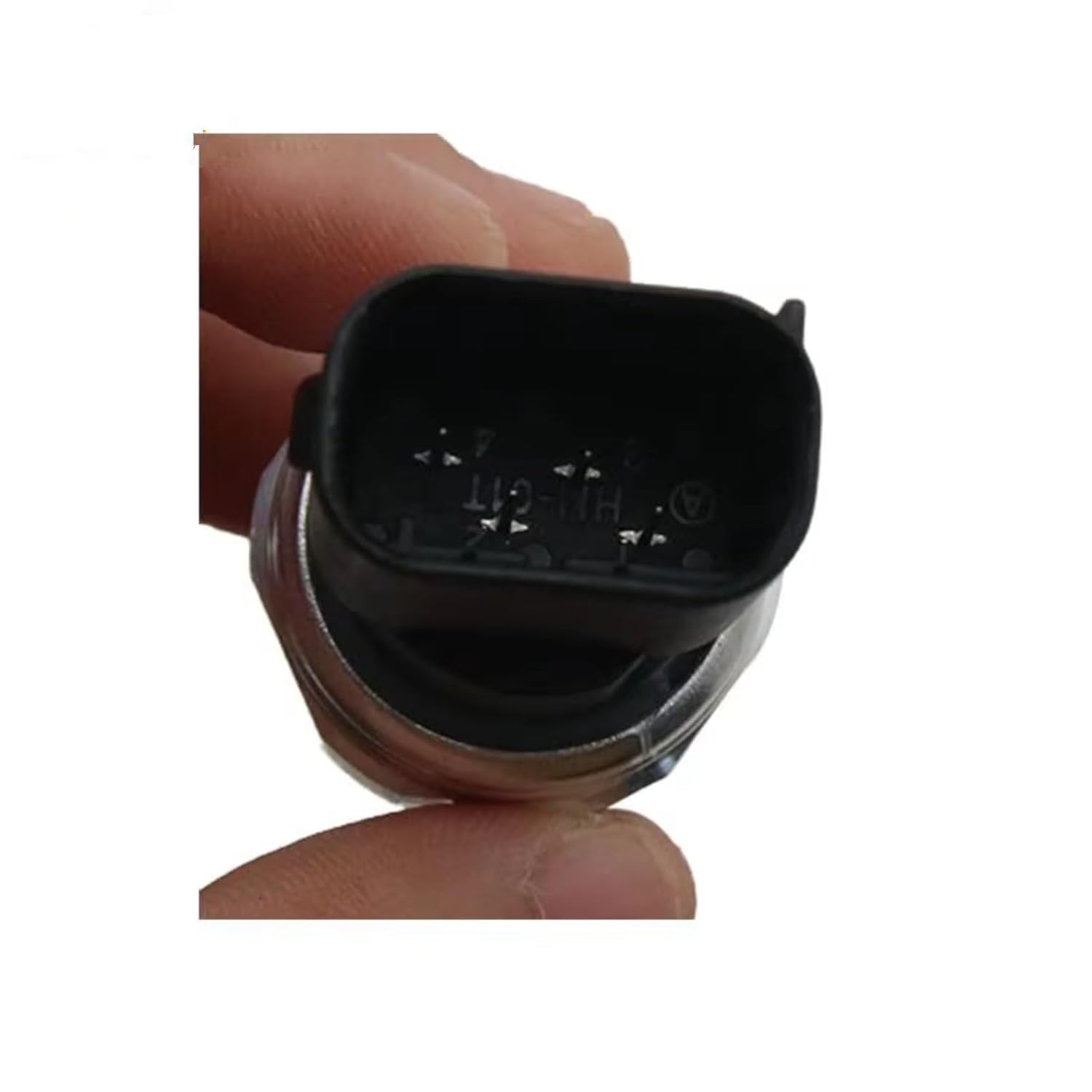 A/C Pressure Sensor for Benz for W163 W203 W209 W211 W230 W463 2038300472 2038300372 Air Conditioning Pressure Sensor A/C Pressure Transducer Switch