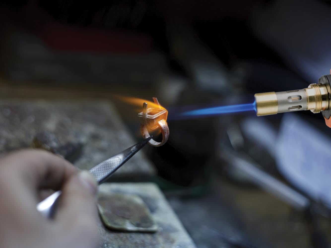 Portasol Juego completo de soldador de gas butano para profesionales, bolígrafo portátil con encendido piezo, potencia ajustable 10-60 W, hasta 450 °C, autonomía 90 min, con accesorios y maletín