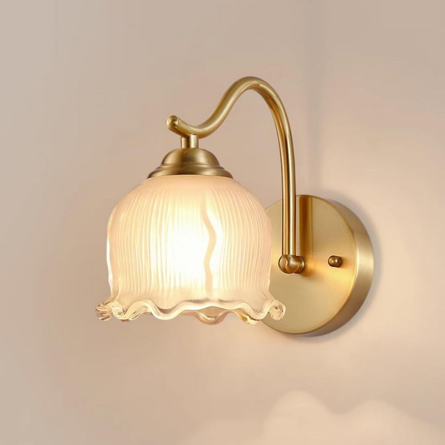 HUAYUSEDF Flower Glass Shade Bathroom Wall Sconce Lighting Antique Brass Mid Century Vanity Light Vintage Mounted Lamp for Bedroom Living Room Hallway Bedside