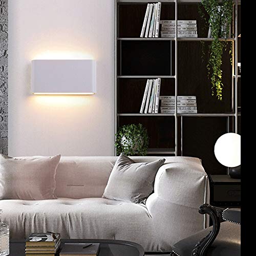 Applique murale LED moderne blanche au design minimaliste épuré
