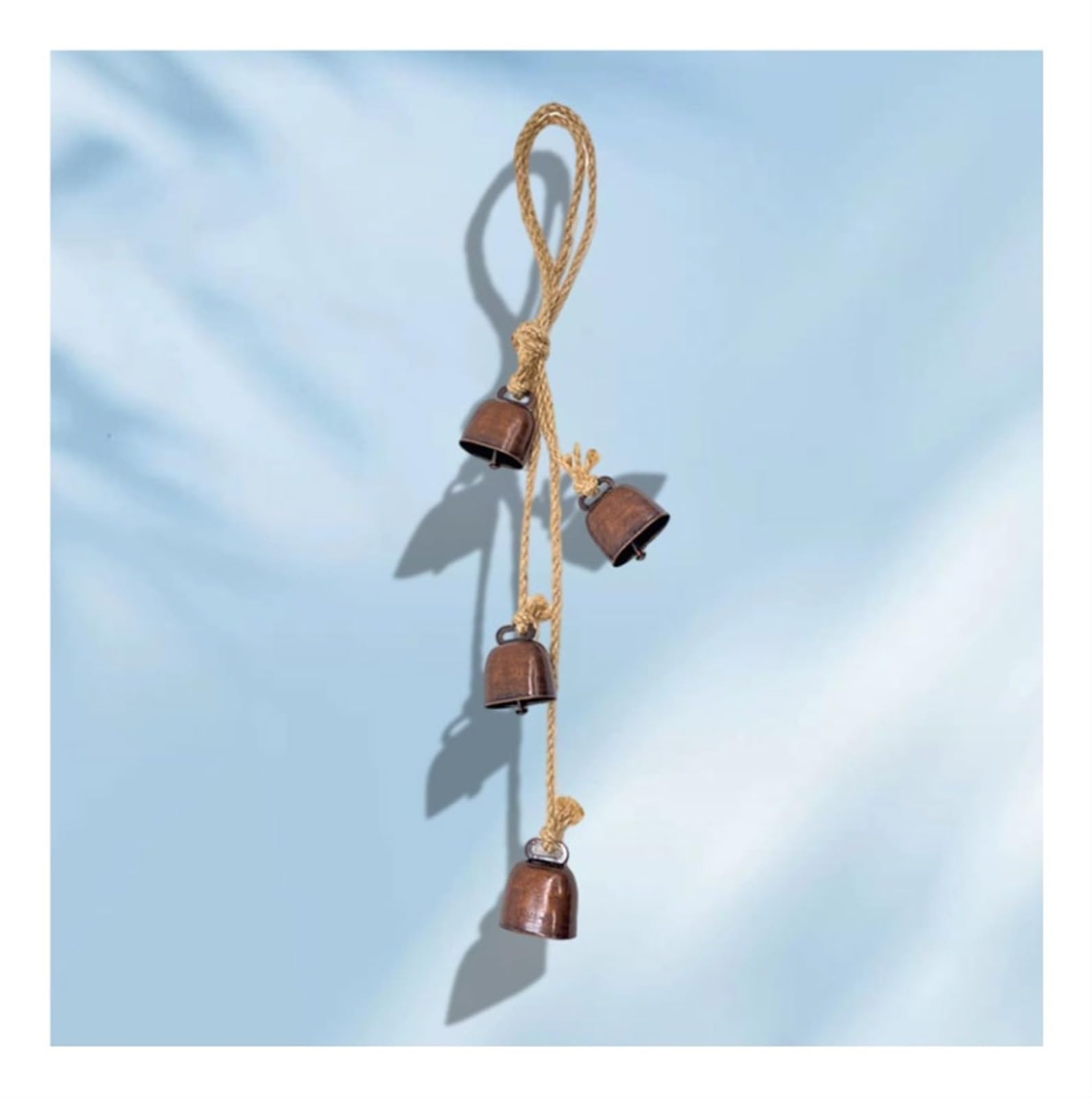 Wiszaca Dekoracja na Boze Narodzenie Dzwonki Bożonarodzeniowe Wiszący Ornament Dzwonki Harmonii Klaster Vintage Metalowe Dzwonki Krowie W Stylu Rustykalnym Dzwonki do zawieszenia(Rot)
