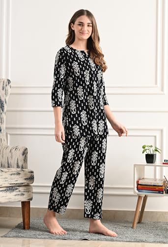 Image of Amazon Brand - Tavasya Women Cotton- Rayon Printed Kurti with Pant Co-Ord Set | Soft Comfortable Straight Fit Ethnic Kurta Set | 3 /4 Sleeves V-Neck Daily, Office & Casual Wear