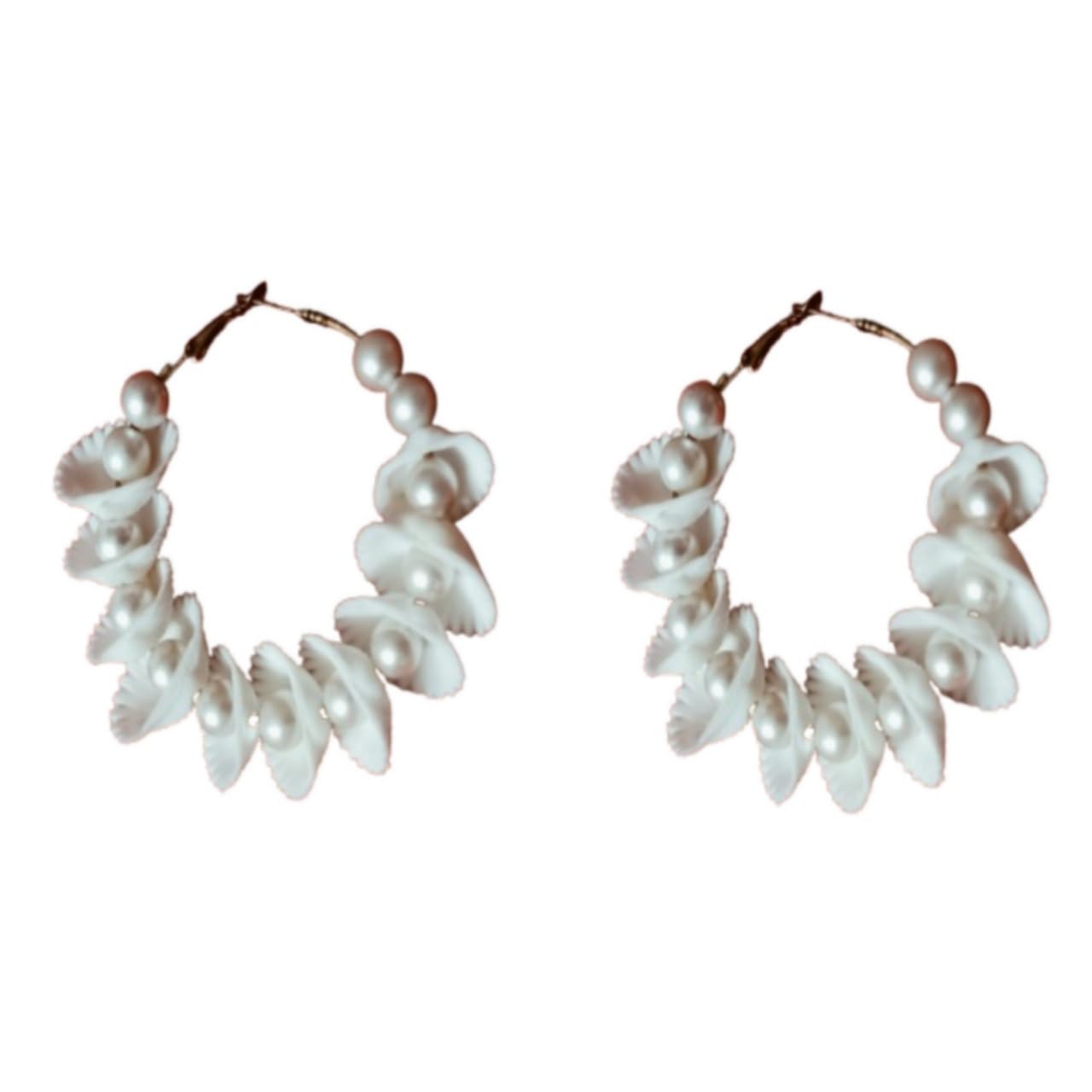 Rani Art Ear Cuff Sea Shell moti Earring for Women Girls Color White (B09QZX95Y5) Amazon Price History, Amazon Price Tracker