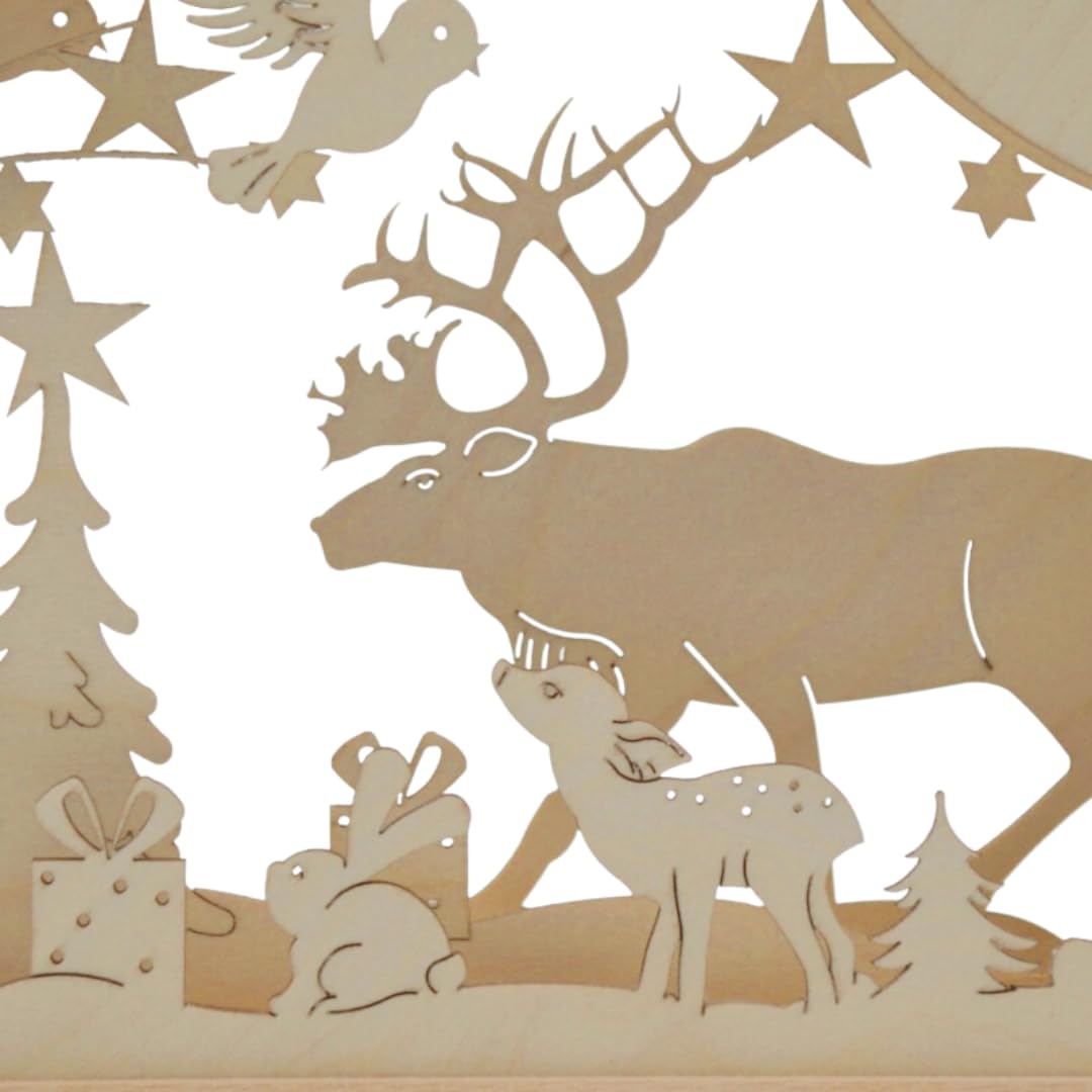 Lichterbogen ELB – Motiv Weihnachtsmann mit Geschenk | 32 x 56 x 5 cm – Schwibbogen aus Holz – Leuchtbogen mit 7 Kerzen – Original Erzgebirge Fensterbogen – Weihnachtsdeko