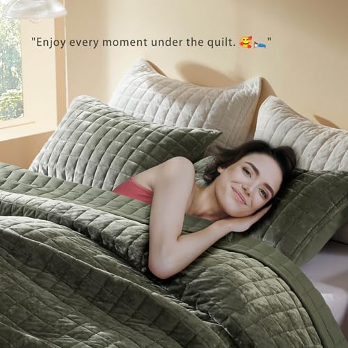 LEAONME Velvet Quilt Full/Queen Size-90''x98'', Lightweight Olive Green Velvet Comforter Set with 2 Pillow Shams, Soft Bedspread Coverlet Quilted Bedding Set for All Season - Image 3