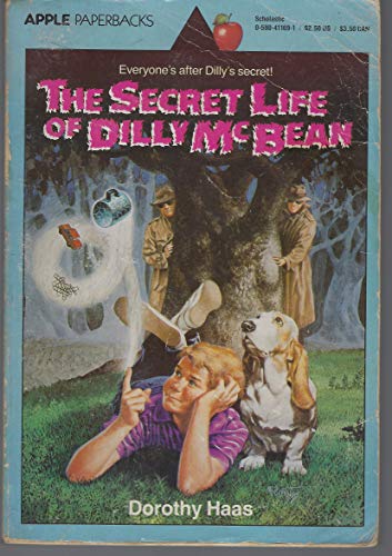 The Secret Life of Dilly McBean 0590411691 Book Cover