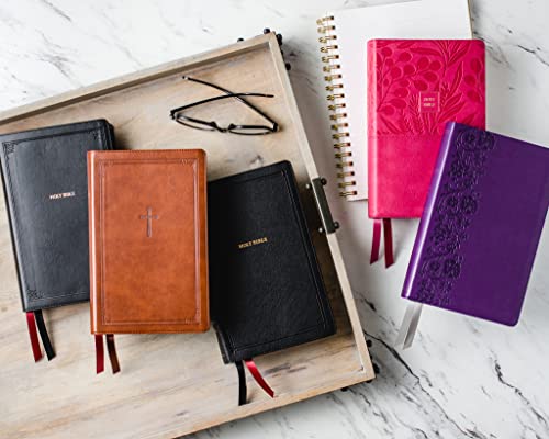 Nkjv, End-Of-Verse Reference Bible, Personal Size Large Print, Leathersoft, Green, Red Letter, Comfo