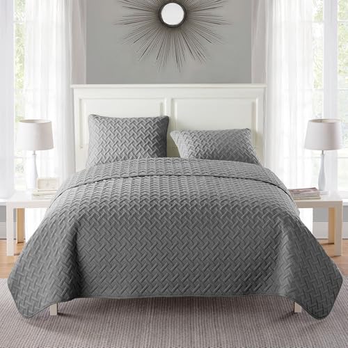 VCNY Home Grey Quilt for Queen Bed – 3-Piece Bedspread Coverlet and Shams, Soft Bedding Comforter Alternative for All Seasons (Nina, Full/Queen)