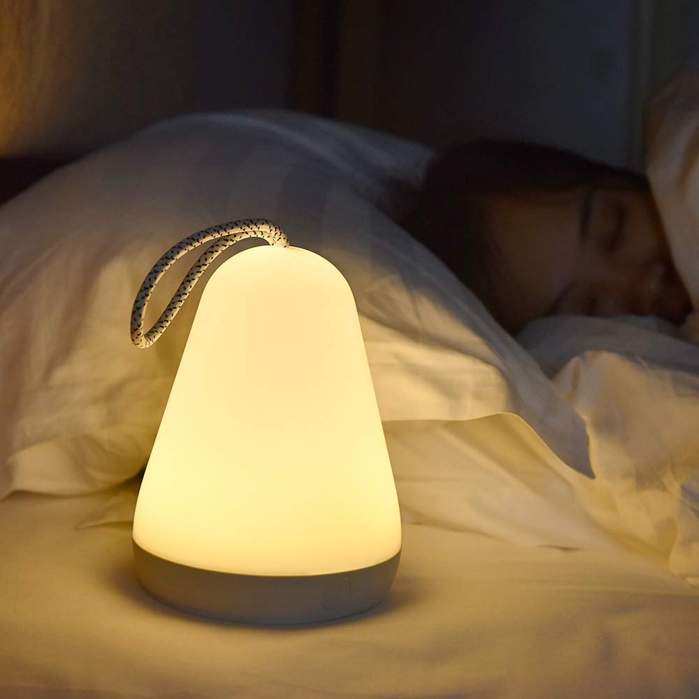 Lampy stołowe Silikonowa lampa stołowa na biurko Przenośna lampka nocna LED Pilot Możliwość przyciemniania Zegar Lampka nocna z możliwością ładowania USB Latarnia zewnętrzna (Kolor abażuru: biały)
