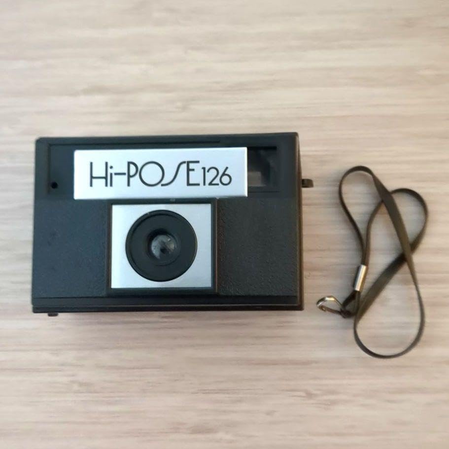 Hi-POSE 126 フィルムカメラ 箱入り 中一時代年間予約プレゼント品 旺文社 ハイ・ポーズ126カメラ (Hi-POSE 126) | Camera Museum