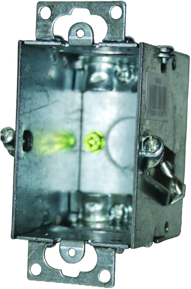 Lightway 1104 Gangable Electrical Device Box with Clamps 3