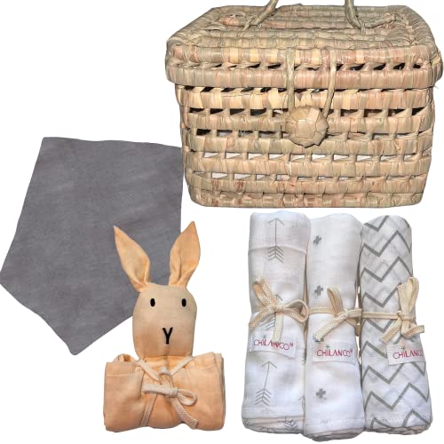 Canastilla Bebe Recien Nacido Cesta Regalo Para Bebes Recien Nacidos. Regalo original kit bebe niño y niña: Set de Muselinas Babero Bandana y Conejito de Muselina - 100% Algodón (Gris)