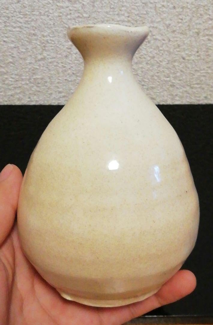 金重素山作　粉引　徳利　共箱　酒器 Amazon.co.jp: 金重素山作 粉引 徳利 共箱 酒器 : ホーム＆キッチン