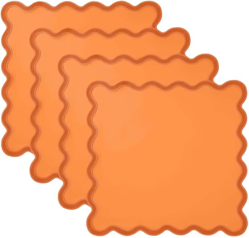 Orange cloth napkins with wavy edge