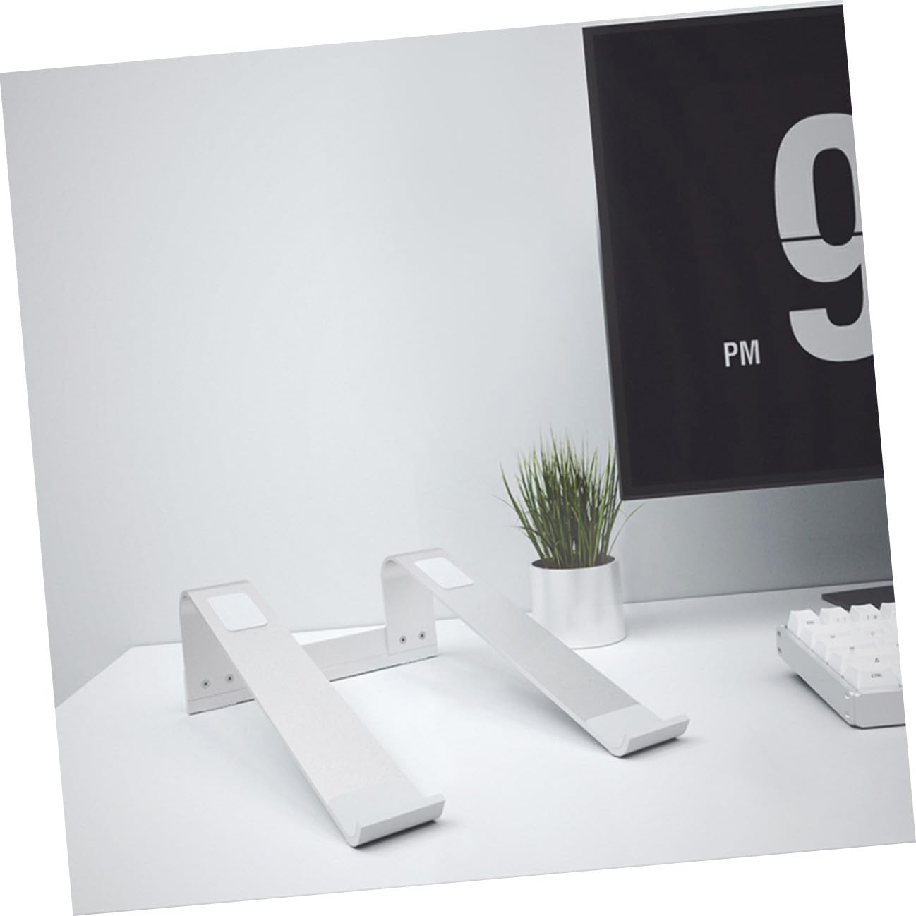 Operitacx Supporto Laptop Ventilato in Lega di Alluminio Argento | Design Ergonomico, Facile da Installare, per Casa e Ufficio, Base Portatile per Uso su Scrivania
