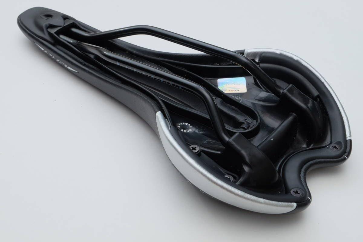 Amazon.co.jp: ERA Bio foam 穴あき Selle San Marco サドル