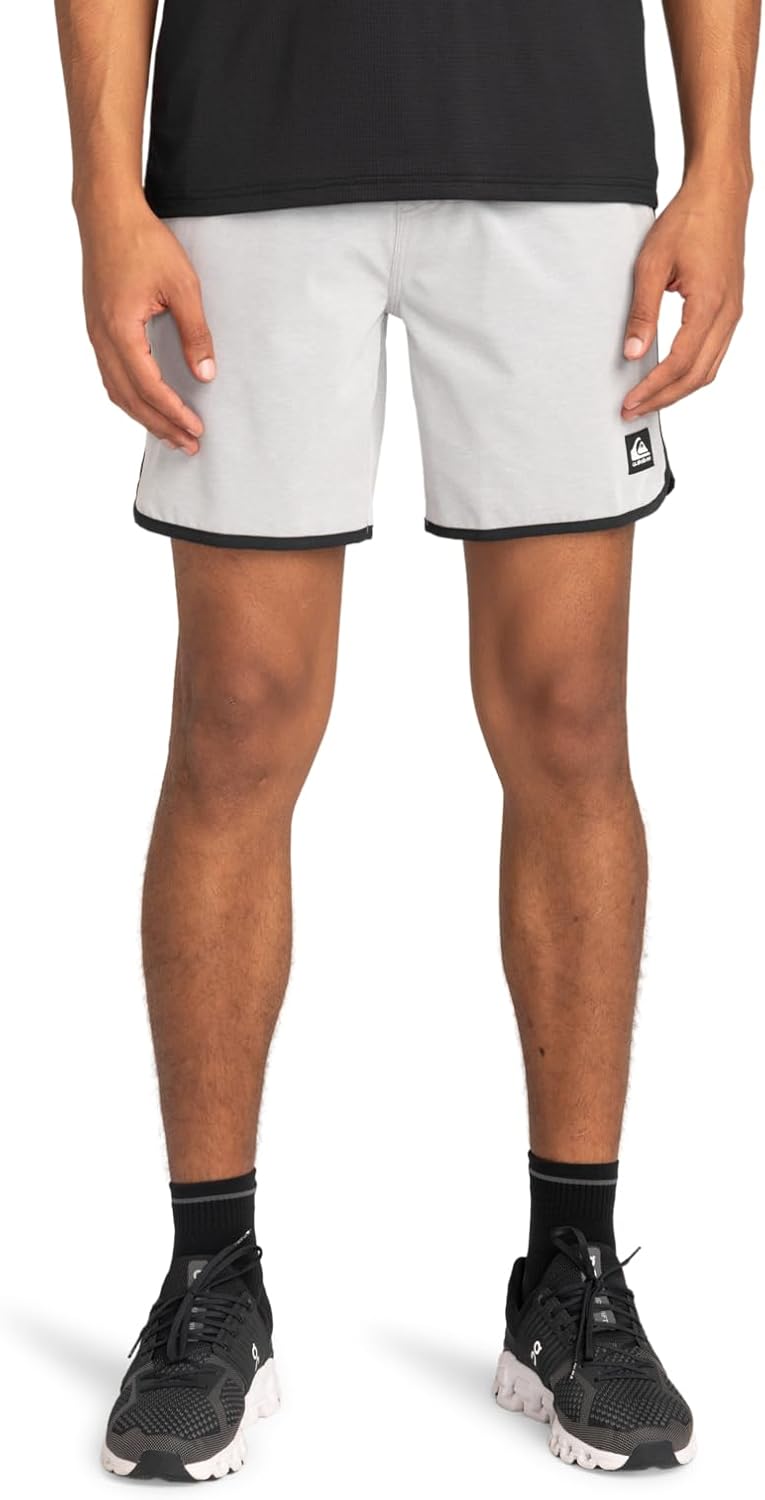 Quiksilver Men's Omni Training 17 Hybrid Short