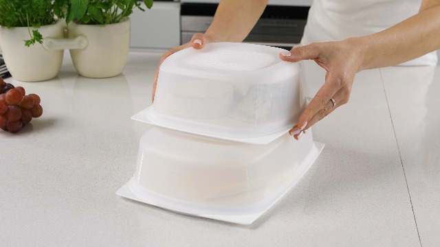 Boîte à Fromage Tupperware Rouge - Plastique - Fabrication Française - Occasion