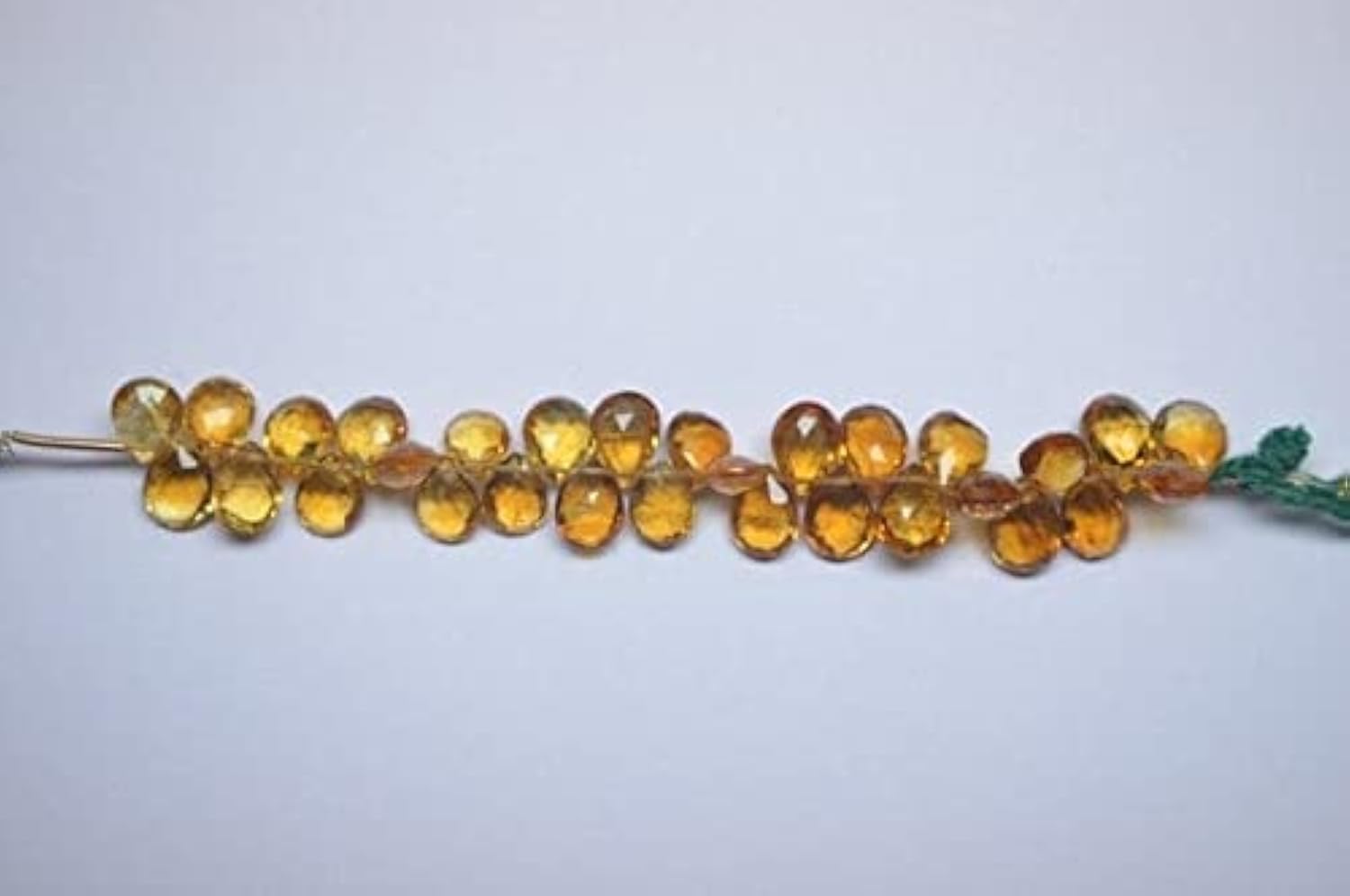 Citrine naturelle facettée en poire pour création joaillerie haut de gamme