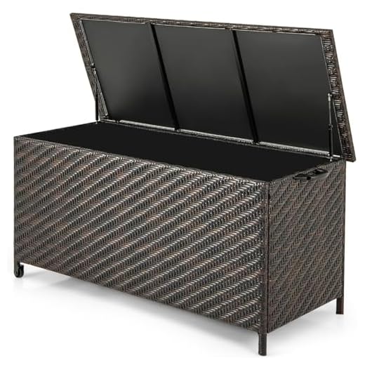 GiantexUK 320L Garden Storage Box, Waterproof Rattan Deck Box with Zippered Liner, Wheels & Gas Strut, Outdoor Utility Chest Container for Patio Poolside Cushions Pillows Tools (Diagonal Shape)