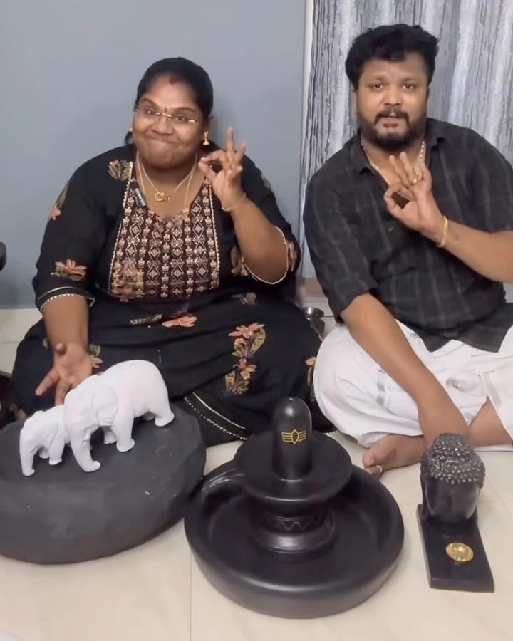Image of Greymode Yaanai Uruli: Transform Spaces with Positive Vibes. Ideal for Home Decor & Gifting on Marriages & Housewarming(Nitya Alankaram (Uruli + Vasthram))