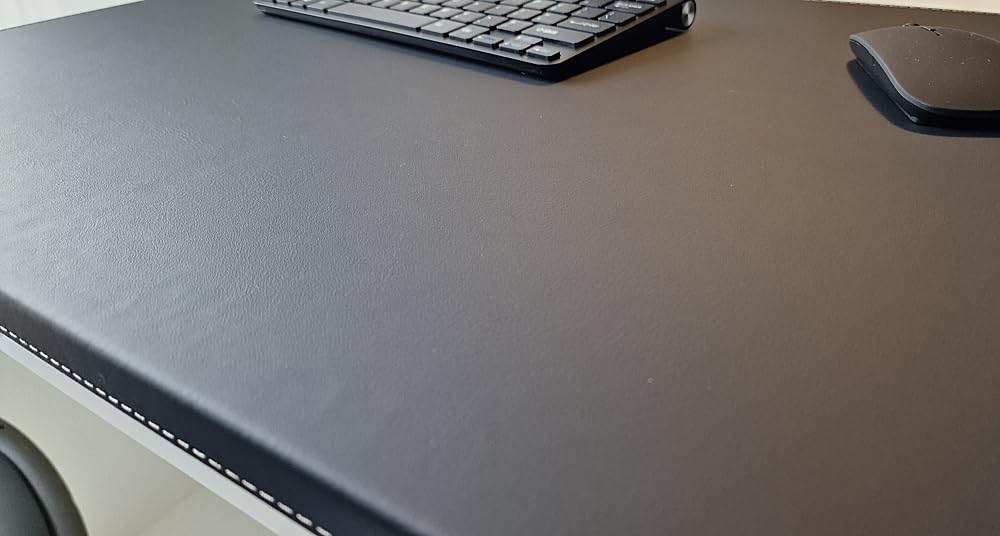 Gewinkelte Schreibtischunterlage mit Kantenschutz Echt Leder 90 x 47 Schwarz Silbergraue Naht