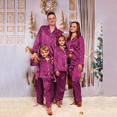 2026 Family Satin Christmas Pajamas Sets Silk Xmas Pjs Matching Sets Soft Loungewear for Mens Womens Adults Couples2