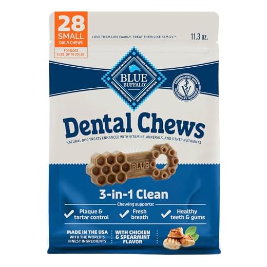 Blue Buffalo Dental Chews Small Natural Dog Treats, Chicken & Spearmint 11.3-oz Bag (28 Count)