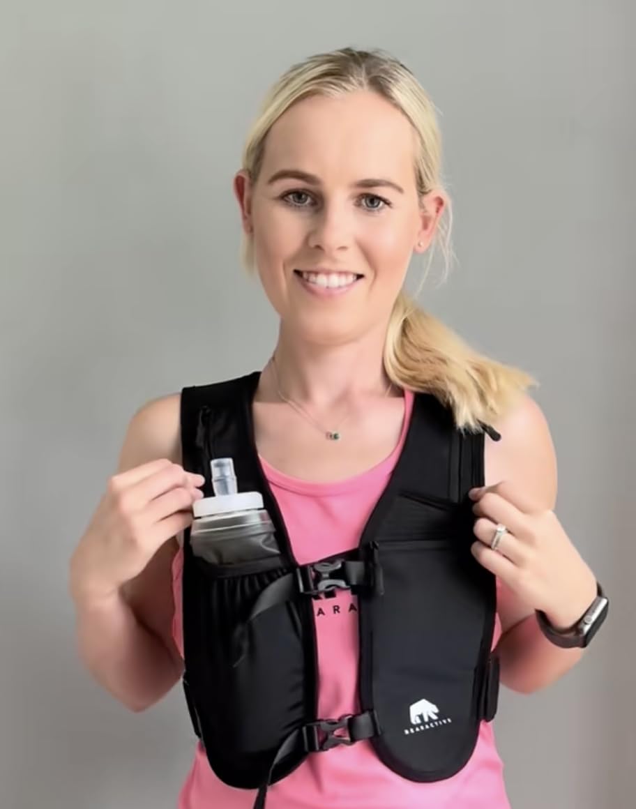 Running Phone Holder with 500ml Running Water Bottle - Adjustable Strap and 6 Pockets - Running Hydration Vest, Running Vest Women & Men - Running Gifts