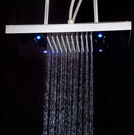 Robinet de douche LED cascade pour transformer votre salle de bain en spa de relaxation