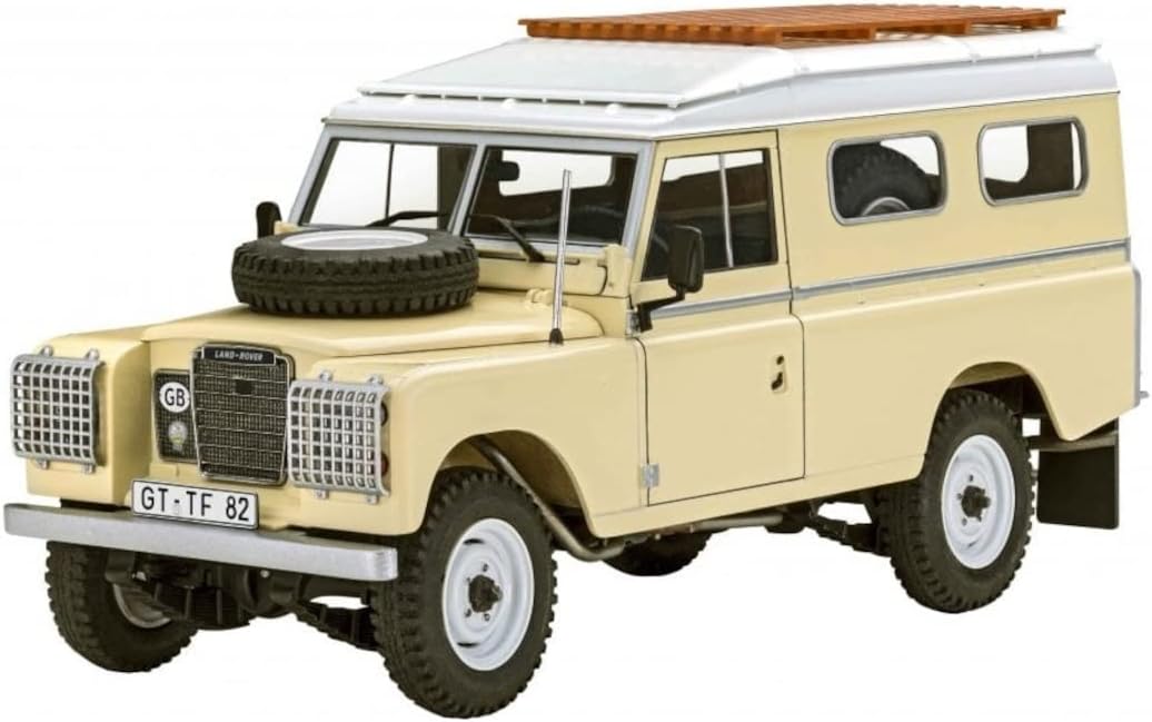 Revell 1/24 Land Rover Series III LWB (Commercial) Plastic Model