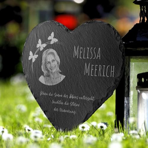 Grabplatte Grabstein Herz aus Schiefer mit Bild Gravur für Menschen bis 25x25 cm - Großer Gedenkstein mit Foto & vielen Motiven - Gravierte Gedenktafel als Grabschmuck Grabdeko personalisiert