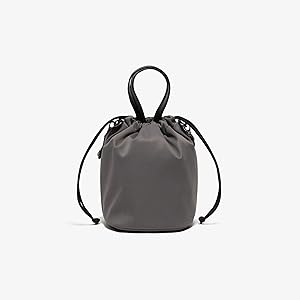 Amazon | [Lacoste] [公式] 2WAY巾着バッグNH1610KPACZ00