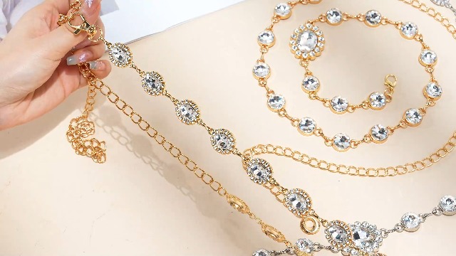 8749 Women\'s Metal Waist Chain Gold Silver Chunky Belts For Dresses Travelwant Fashion Womens Silver Gold Metal Waist Chain Belt  main image 2