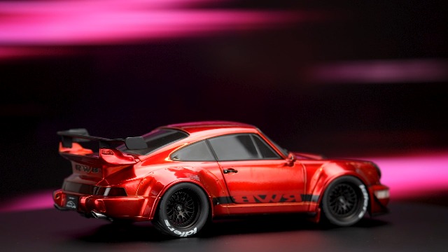 Amazon.com: Jada 1:18 Pink Slips Porsche RWB 964 : Toys & Games