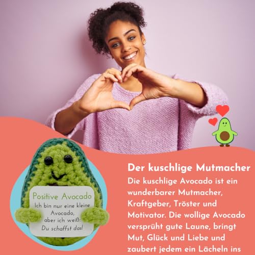 Pocket Hug Positive Avocado · Mutmachergeschenk für Freunde, Familie und Kollegen · Kreative Avocadofigur · Motivationsgeschenk & Glücksbringer deutsch · Handmade Woll-Avocado inkl. Zubehör
