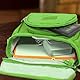 Orzly Travel Bag für alle Nintendo DS Konsole Modell Versionen mit Faltbarer Bildschirm (Original DS / 3DS / DS Lite / 3DS XL / DSi / New 3DS / New 3DS XL / 2DS XL / etc.) - Tasche enthält: Schultergurt + Tragegriff + Gürtelschlaufe + Fächer für Zubehör (Spiele / Stifte / Lade Kabel / Amiibo / etc.) - GRÜN