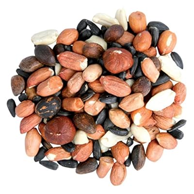 Wildlife Food CJ Squirrel Food Mix 1.5 Ltr