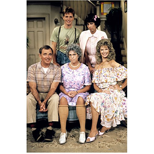 Vicki Lawrence 8 inch x 10 inch PHOTOGRAPH The Carol Burnett Show Vicki! Mama's Family w/Cast on Set Pose 1 kn