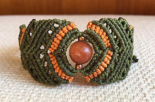 Conjunto pulsera y pendientes hechos a mano con hilo encerado y aventurina piedra del sol