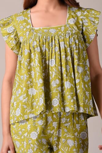 Image of Women Pure Cotton Printed Top & Shorts Set, Nightwear, Nightsuit Set, Sleepwear, Loungewear (Combo of Top and Shorts)