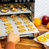 [Feuille de silicone multifonction]La feuille de silicone convient à la cuisson à la vapeur et à l'ébullition.Elle peut être utilisée comme filet à vapeur pour les boulettes, le pain, les pâtisseries et les collations, et peut également être utilisée pour la machine de déshydratation des aliments. Il est idéal pour la cuisson des aliments.