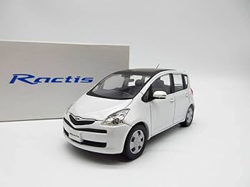 Amazon | 1/30 ミニカー 初代ラクティス Ractis 非売品 カラーサンプル