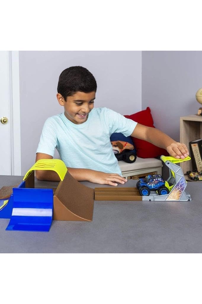 Monster Jam, Playset per Veicoli in scala 1:64