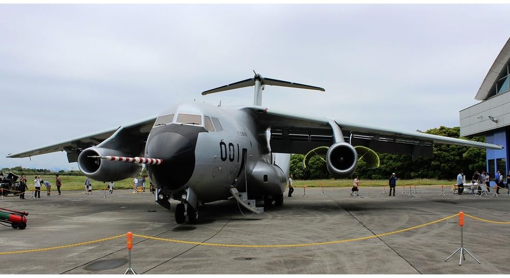 PLATZ 航空自衛隊戦術輸送機　C-11 レジン製 飛行機モデル PLATZ 航空自衛隊戦術輸送機 C-11 レジン製 飛行機モデル Amazon