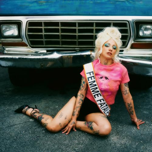 FEMME FATALE image 3