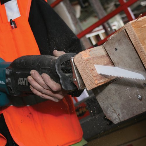 Serra Sabre Makita W 220V