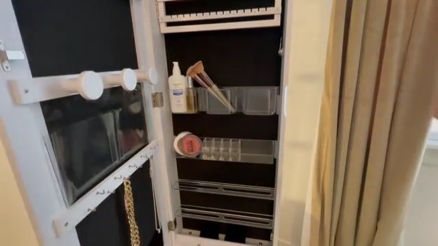 Armoire à Bijoux Avec Miroir 160cm - 2 Tiroirs, étagères, éclairage LED, Roulettes - Blanc, Verrouillable - 7